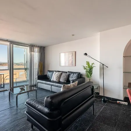 아파트 El Balcon De Samil